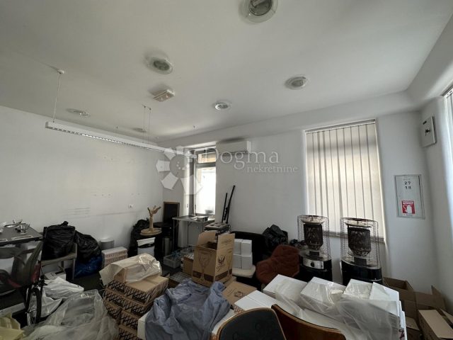Lokal użytkowy Do wynajęcia - Primorsko-goranska Rijeka - foto 2/4