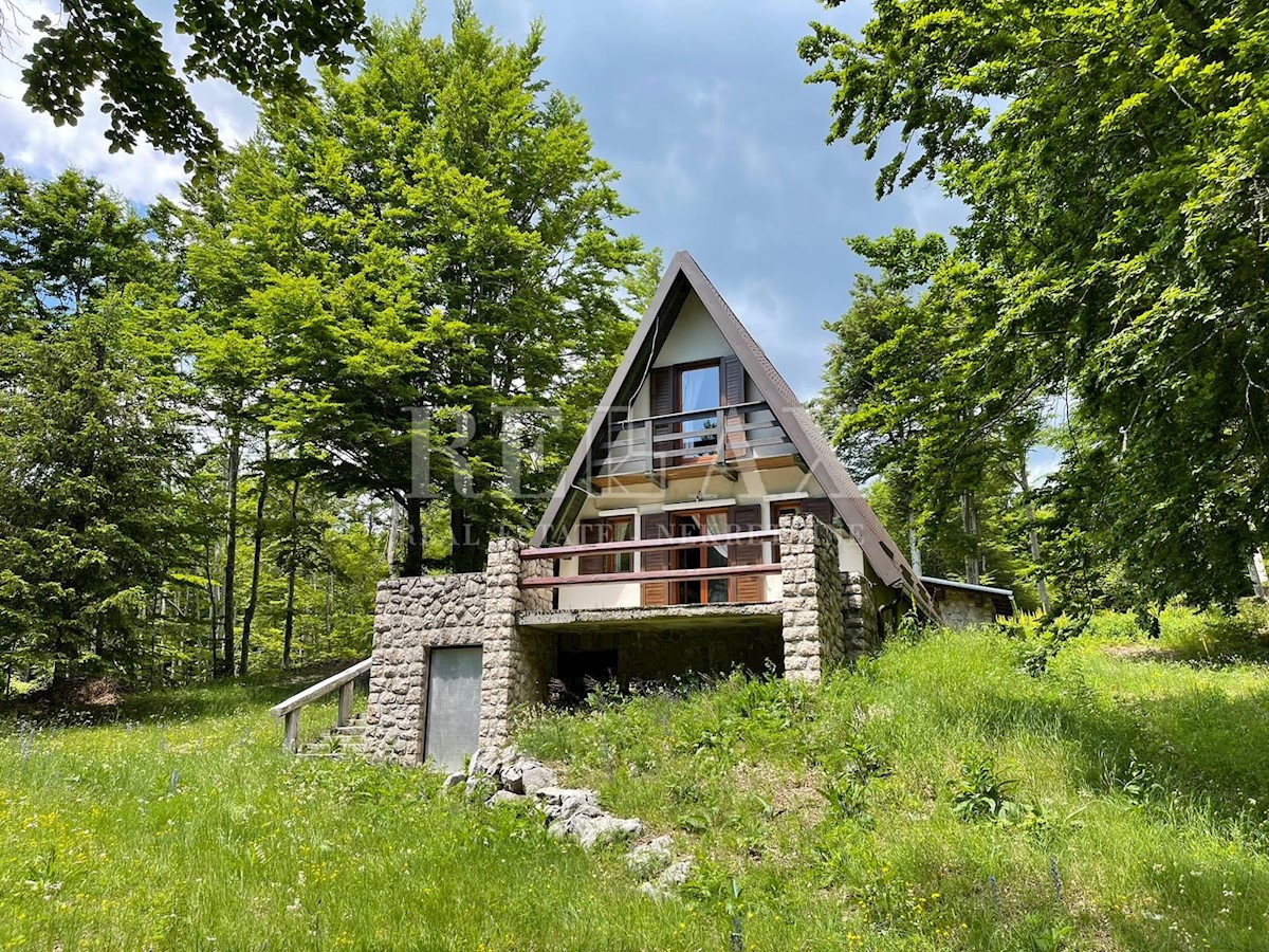 Dom Na predaj - PRIMORSKO-GORANSKA VINODOLSKA OPĆINA