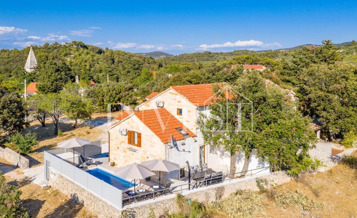 House For sale - SPLITSKO-DALMATINSKA BRAČ