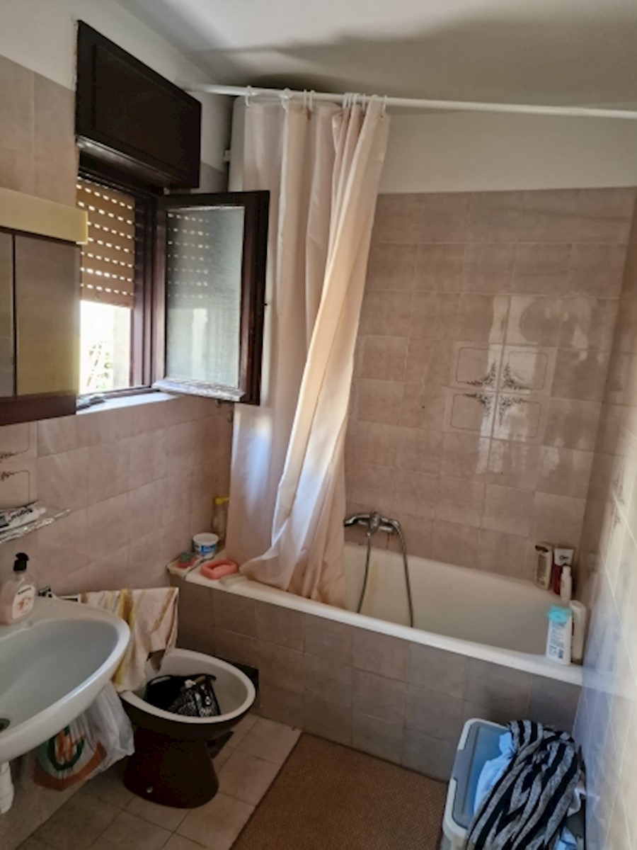 Kuća Na prodaju - PRIMORSKO-GORANSKA CRIKVENICA