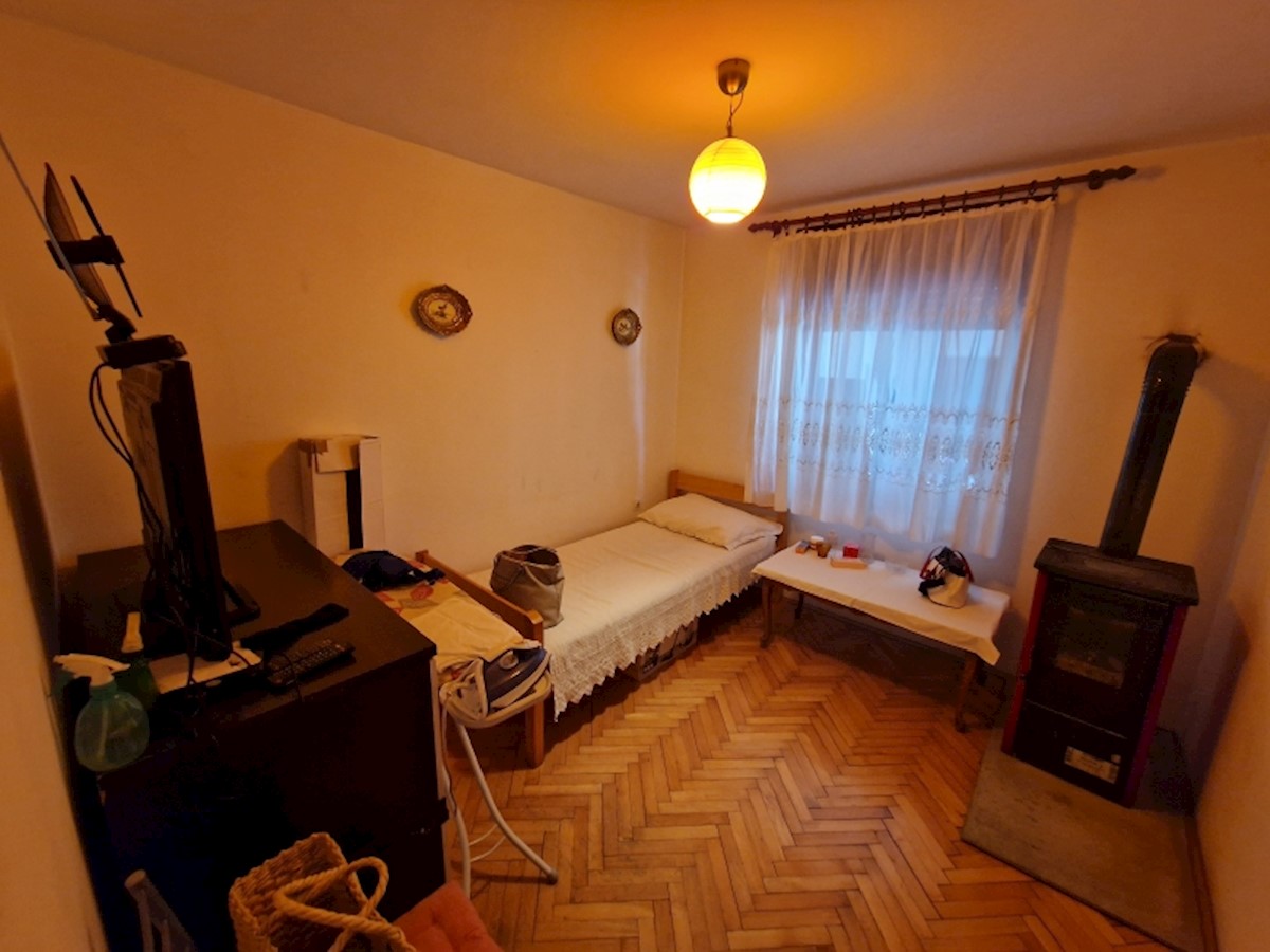 Kuća Na prodaju - PRIMORSKO-GORANSKA CRIKVENICA