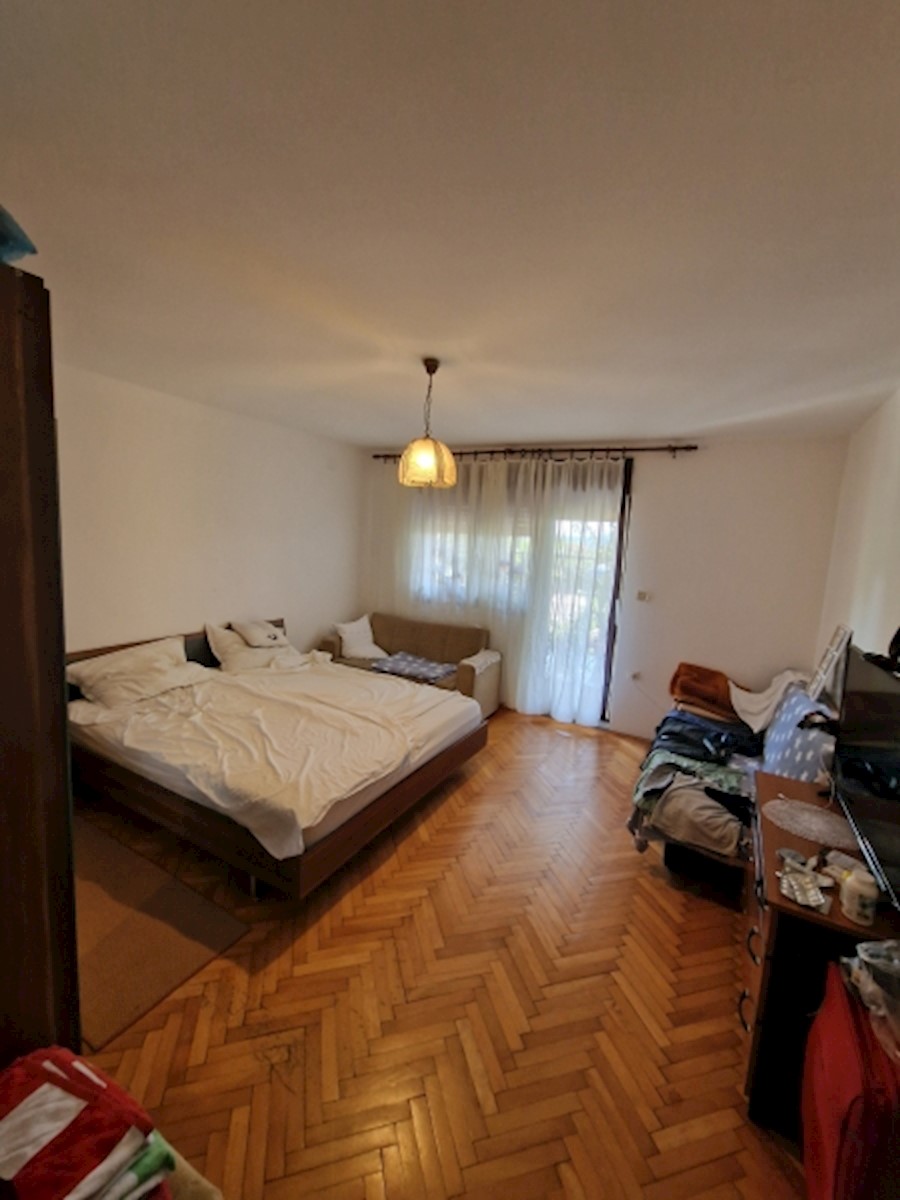 Kuća Na prodaju - PRIMORSKO-GORANSKA CRIKVENICA