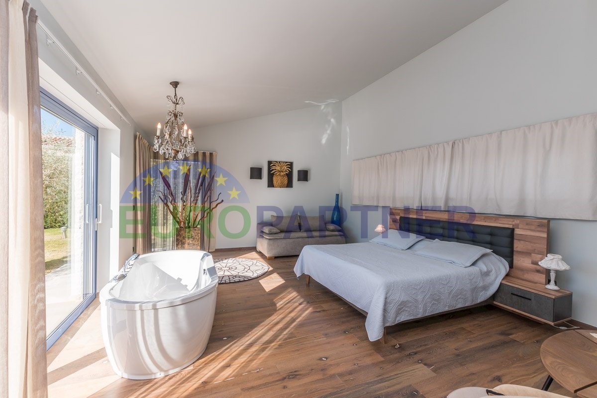 House For sale - ISTARSKA SVETI LOVREČ
