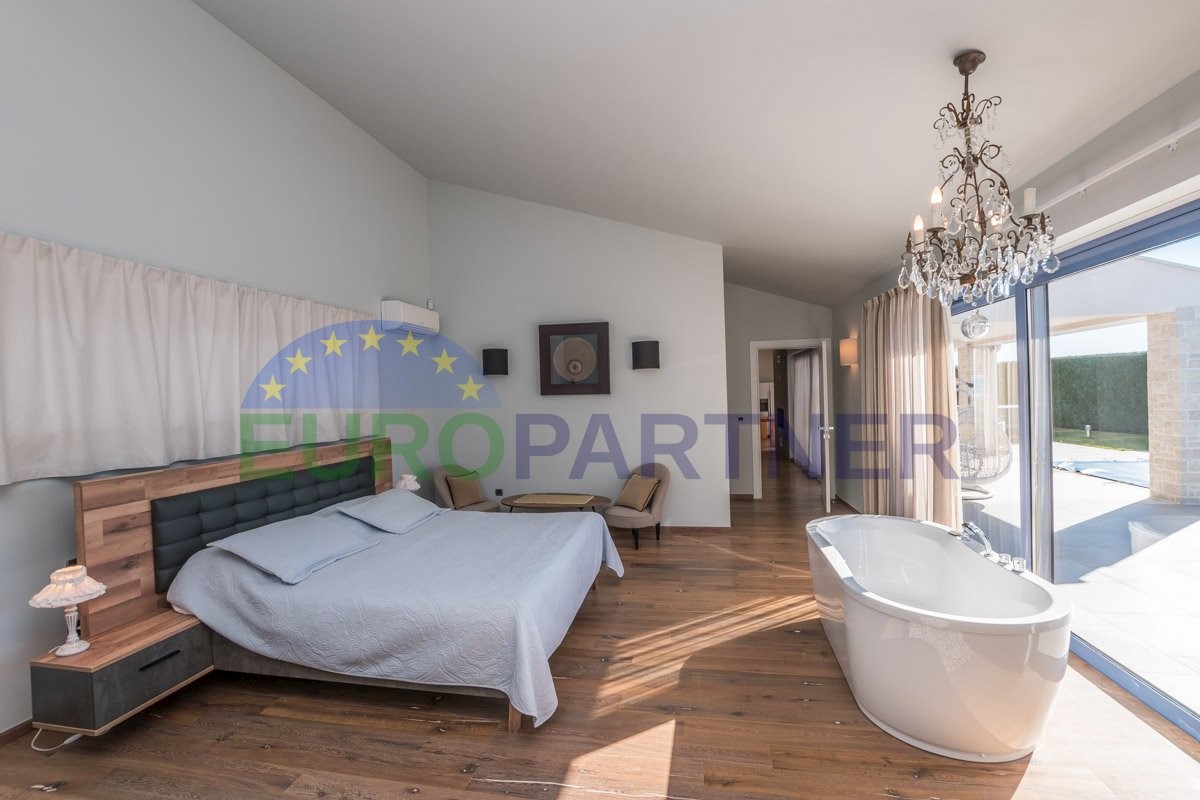 House For sale - ISTARSKA SVETI LOVREČ