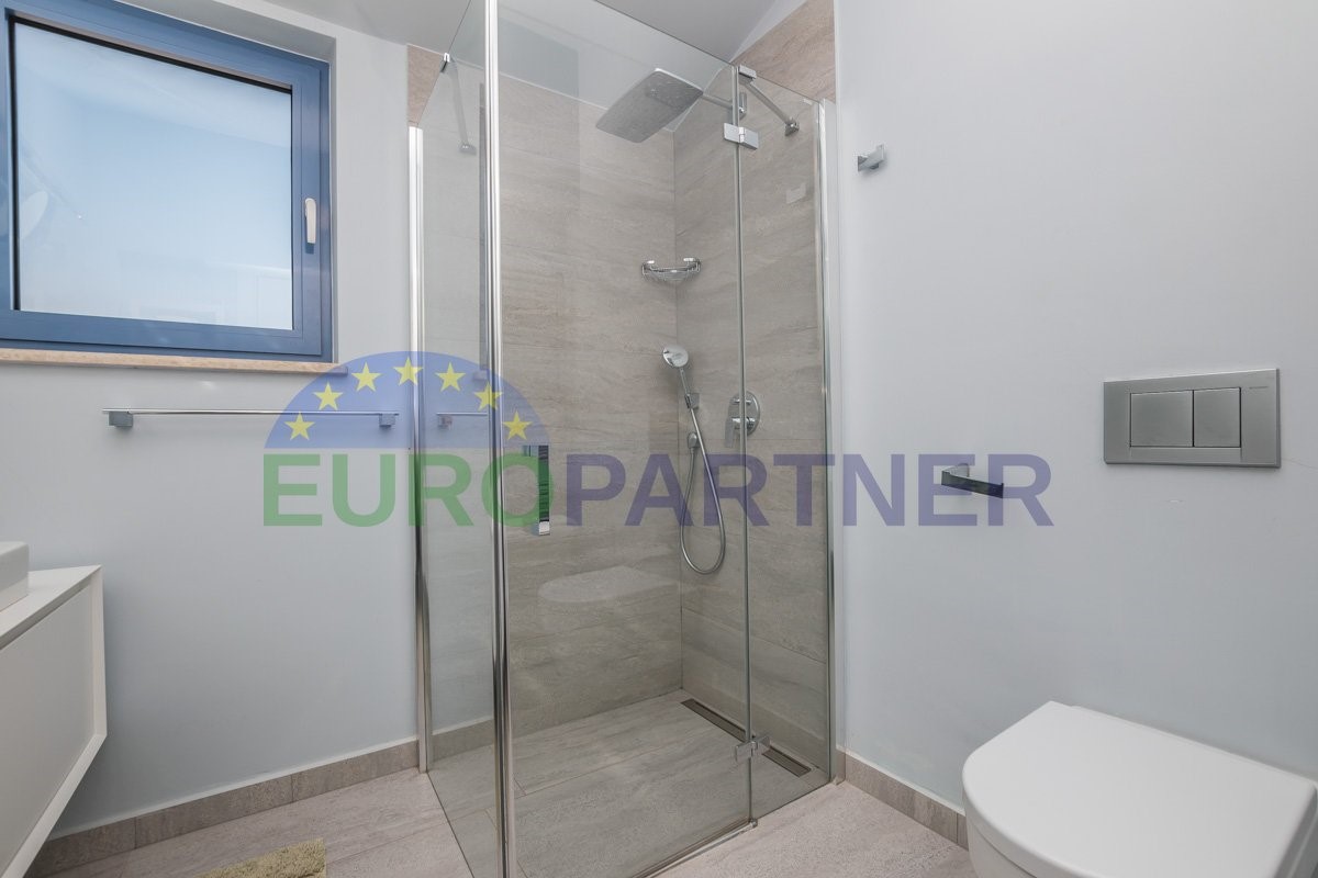House For sale - ISTARSKA SVETI LOVREČ