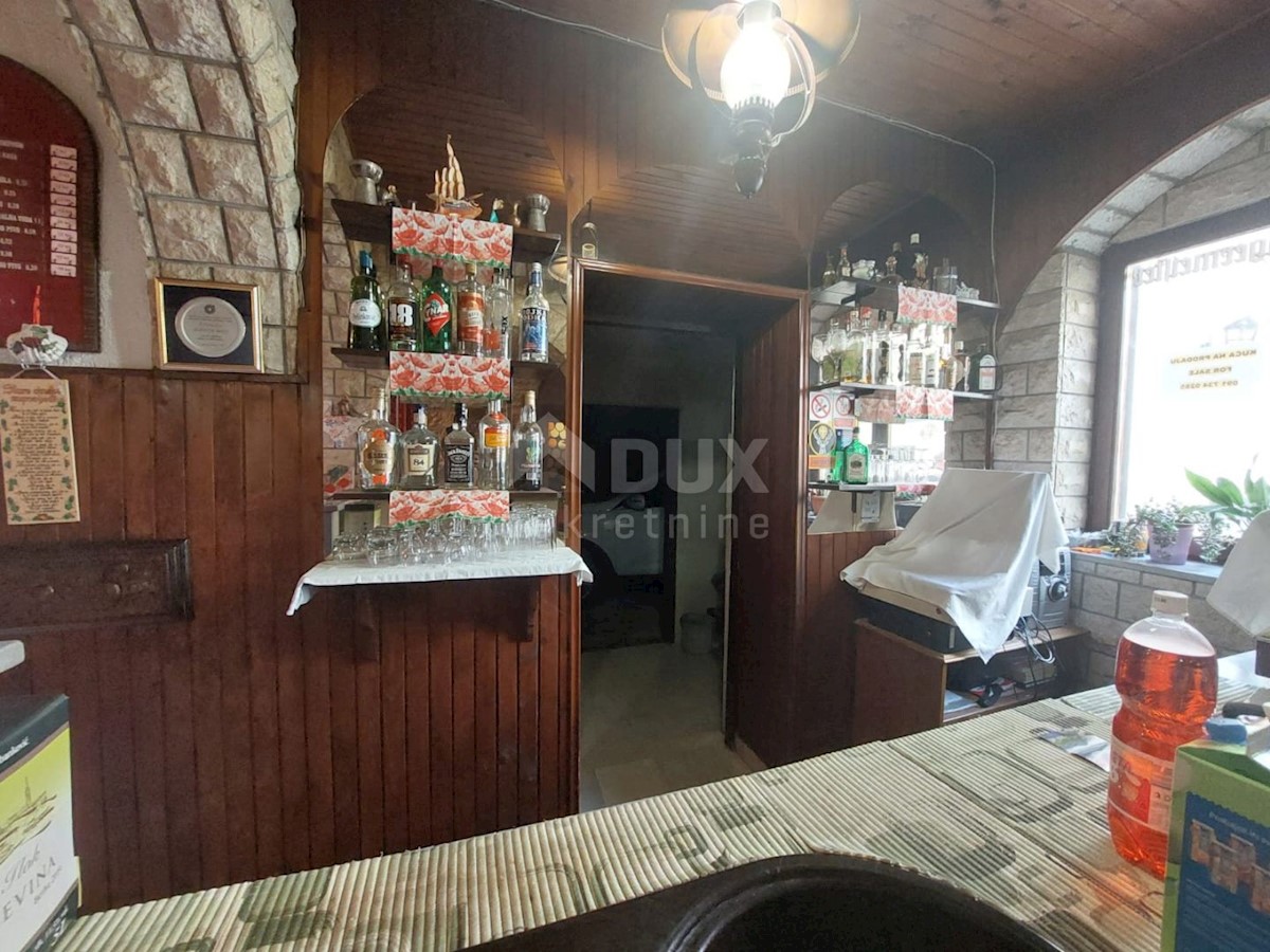 Business premises For sale - ISTARSKA BUJE