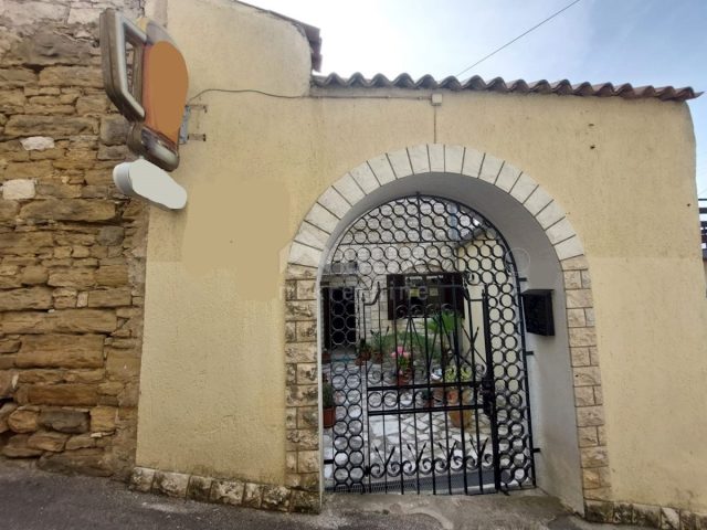 Kuća na prodaju 300 m² – Buje