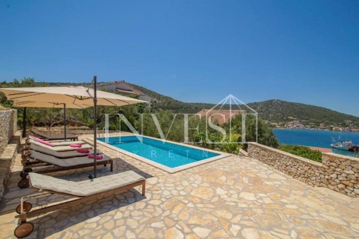 Casa in vendita 276 m² – Vinišće