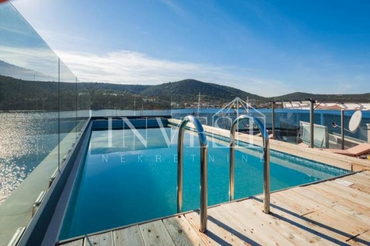 Casa in vendita 330 m² – Vinišće