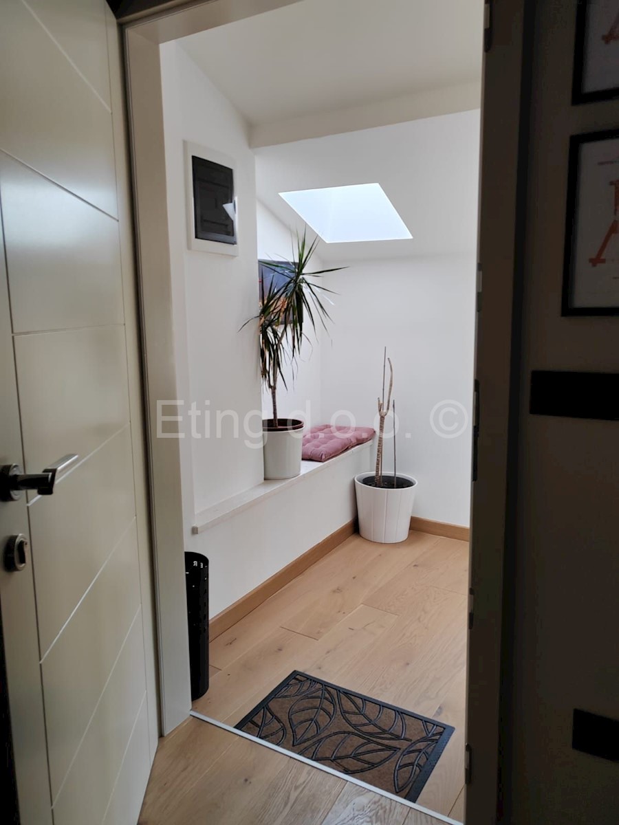 Apartma Na predaj - ISTARSKA ROVINJ