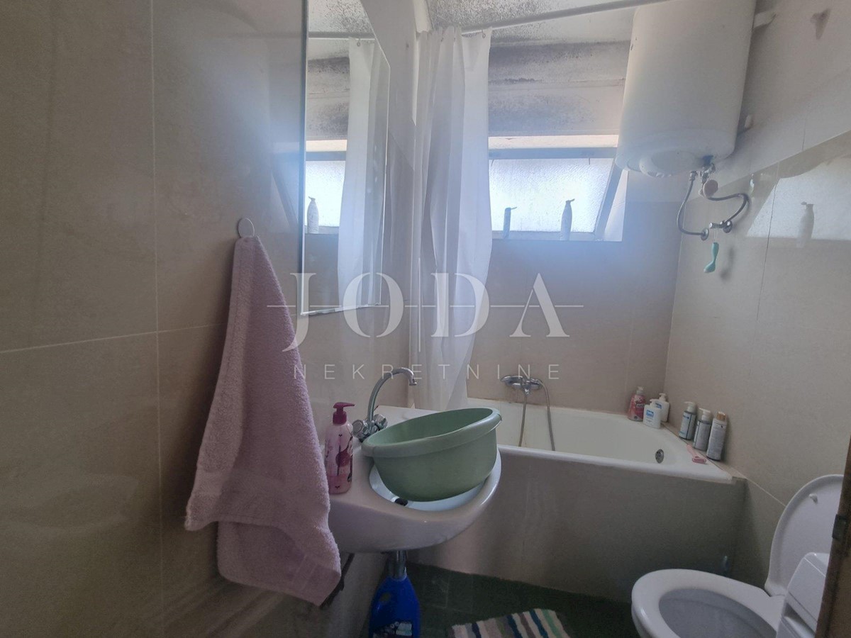 House For sale - PRIMORSKO-GORANSKA NOVI VINODOLSKI