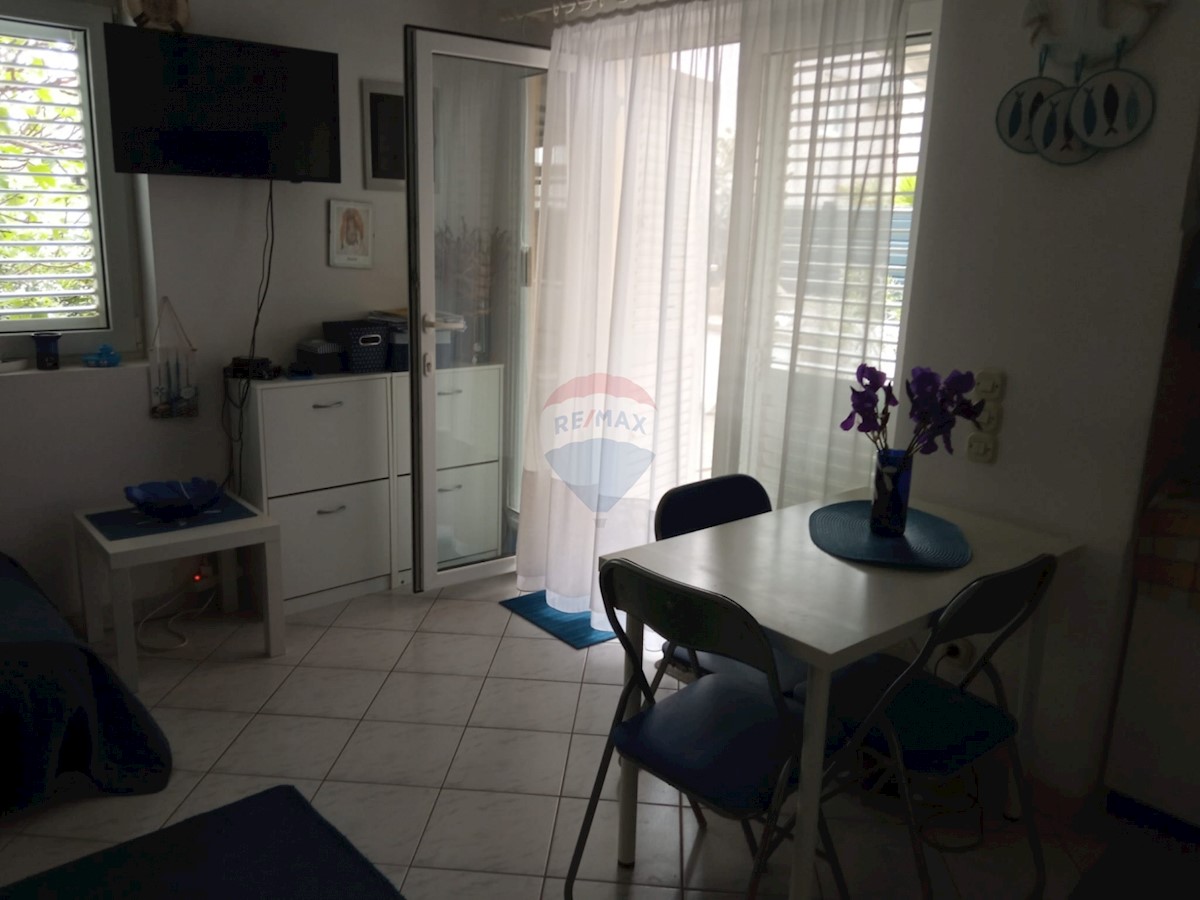 Flat For sale - ŠIBENSKO-KNINSKA VODICE