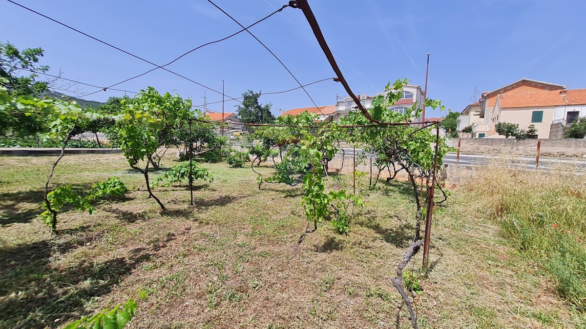 Land For sale - ŠIBENSKO-KNINSKA ŠIBENIK