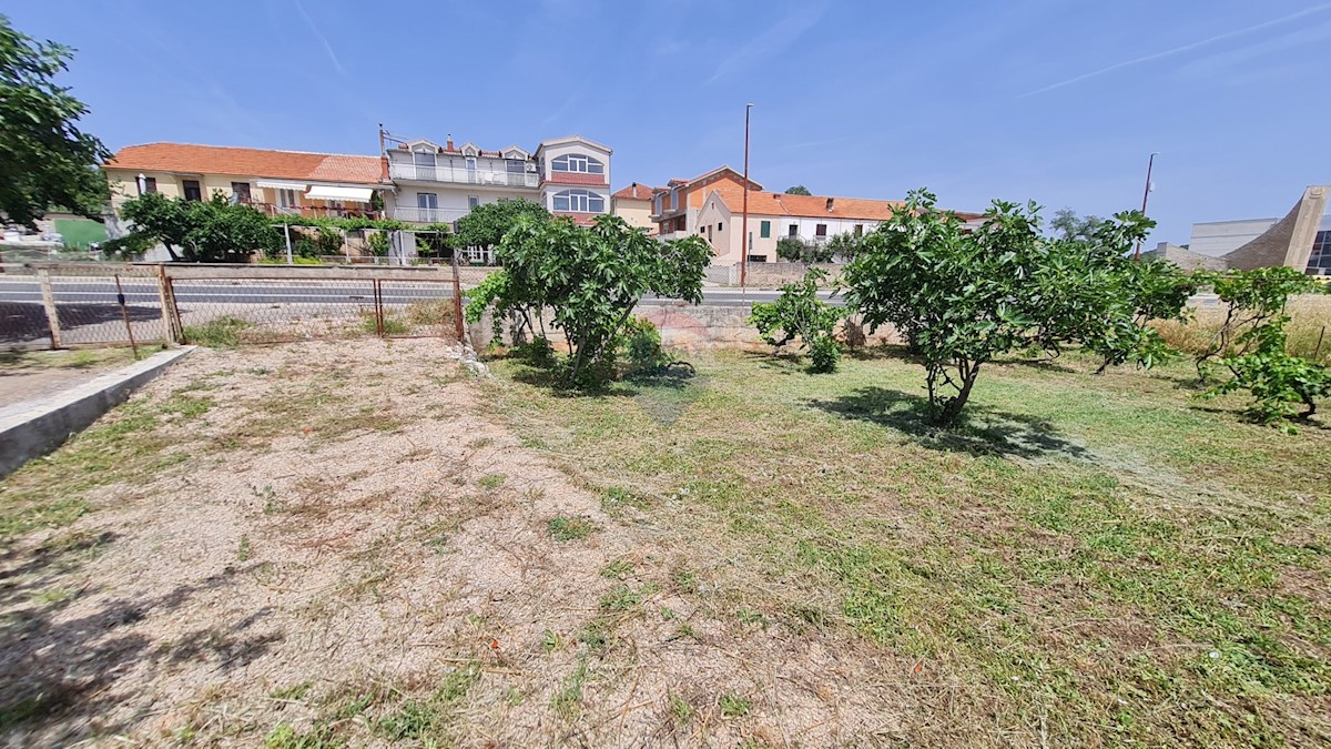 Land For sale - ŠIBENSKO-KNINSKA ŠIBENIK