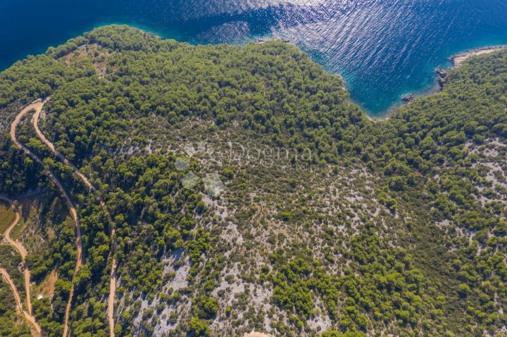 Grundstück zu verkaufen 215210 m² – Zastražišće