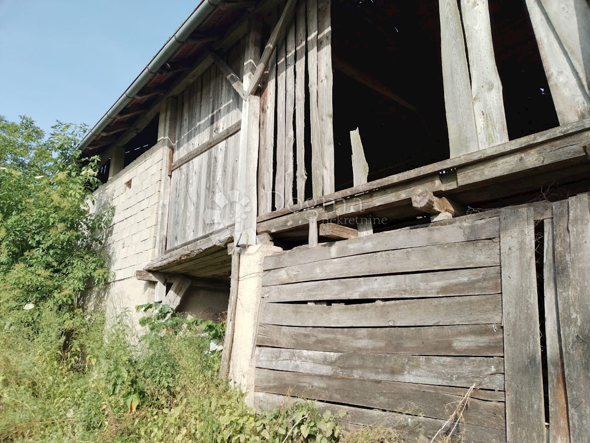 Kuća Na prodaju - KARLOVAČKA DUGA RESA