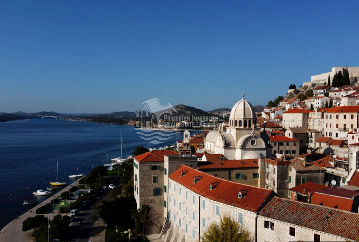 Hiša Na predaj - ŠIBENSKO-KNINSKA ŠIBENIK