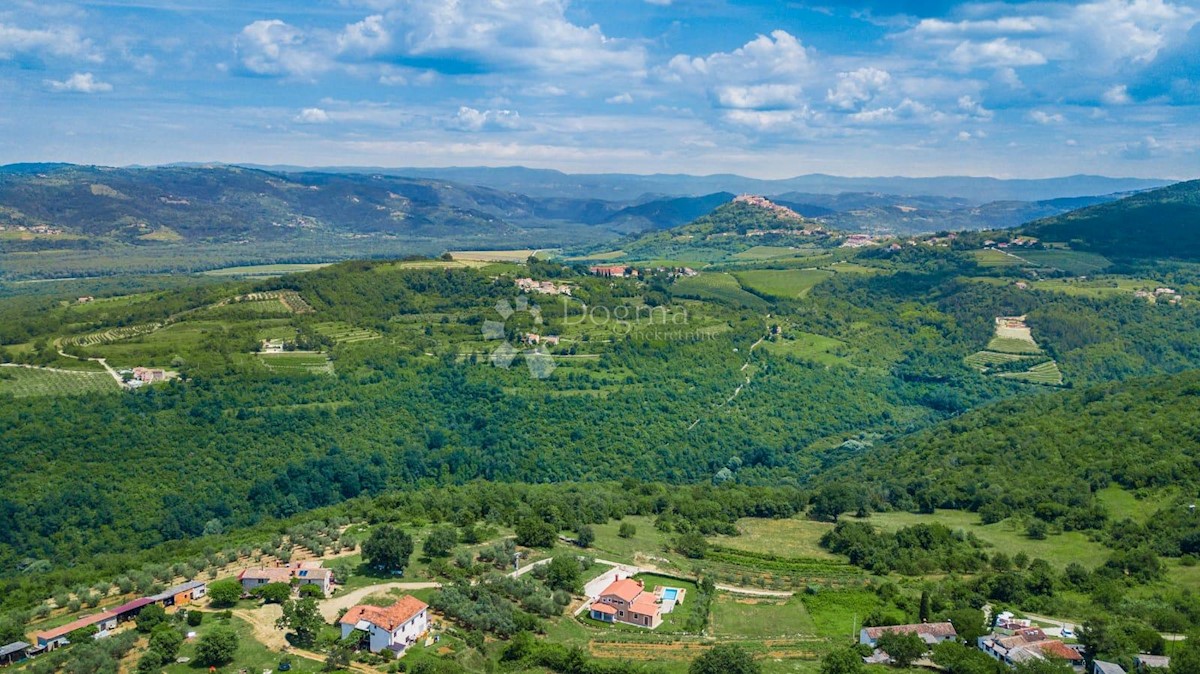 Zemljište Na prodaju - ISTARSKA KAROJBA