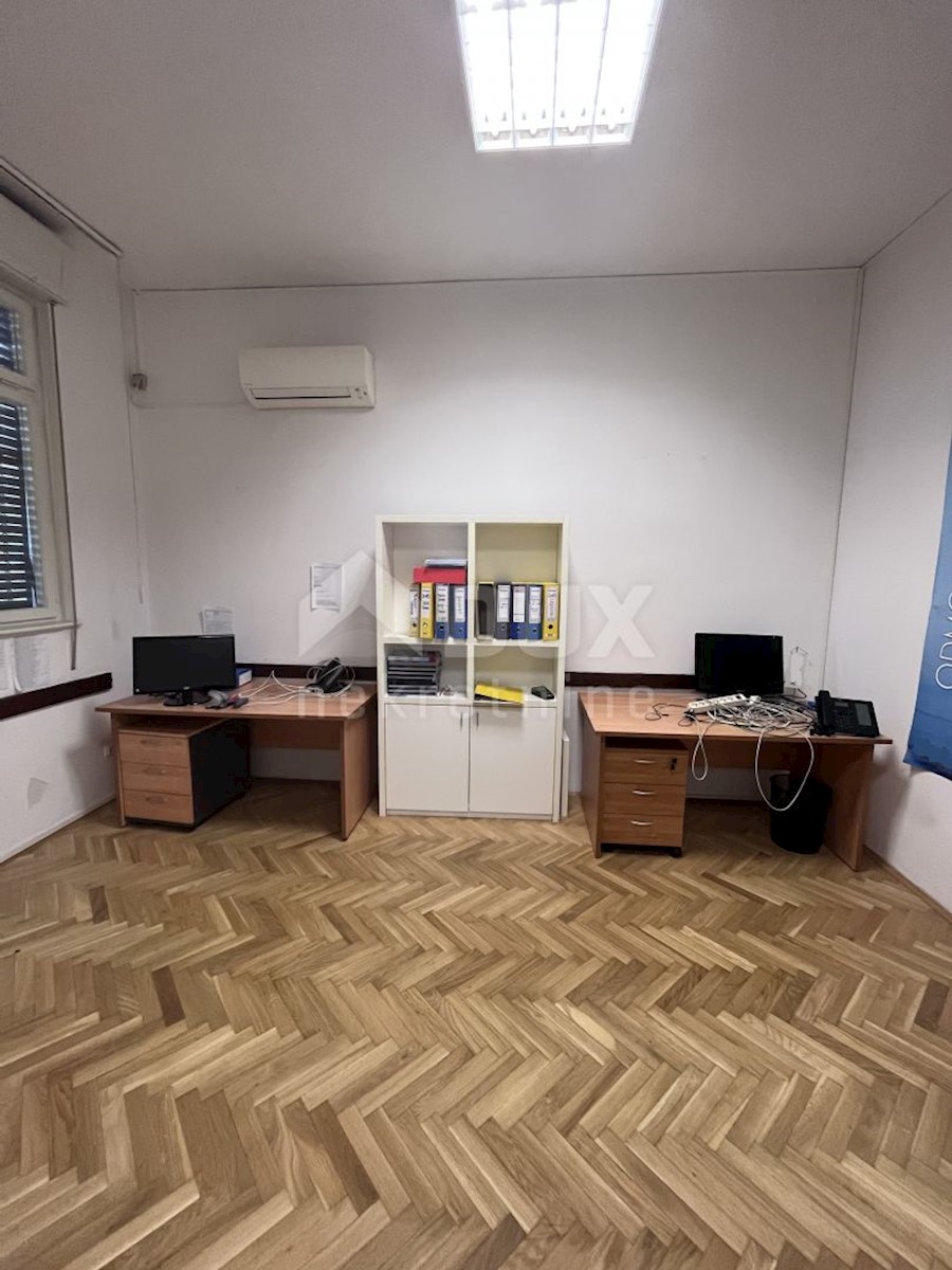 Business premises For rent - PRIMORSKO-GORANSKA RIJEKA