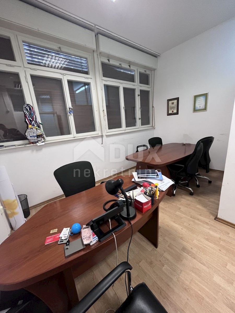 Business premises For rent - PRIMORSKO-GORANSKA RIJEKA