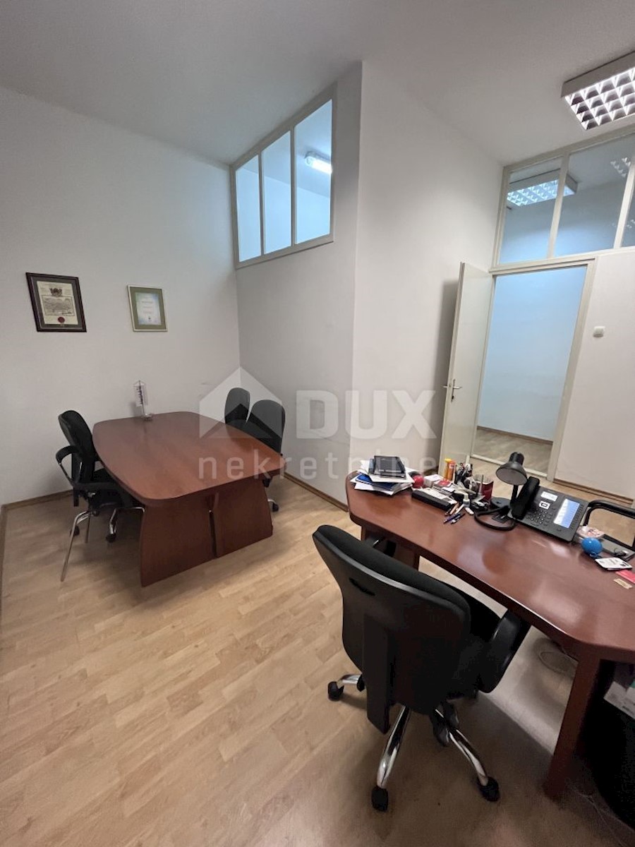 Business premises For rent - PRIMORSKO-GORANSKA RIJEKA