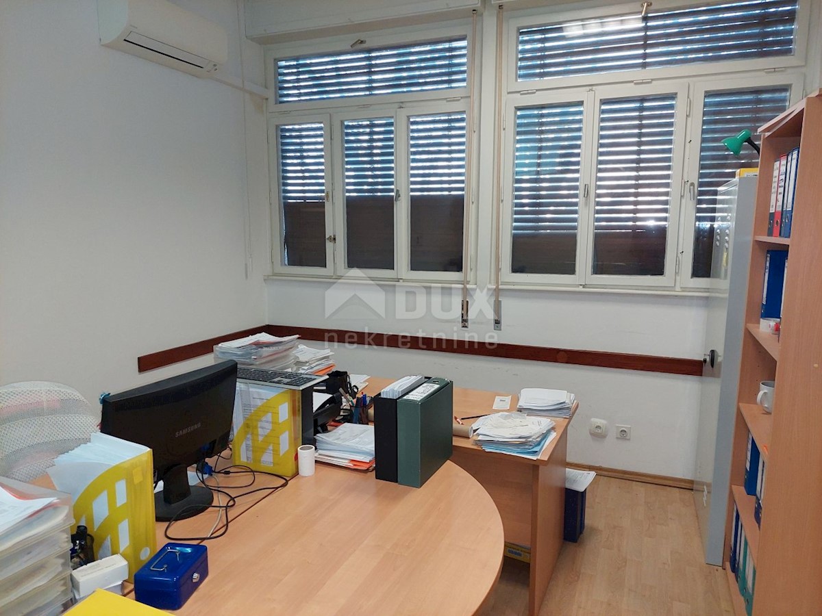 Business premises For rent - PRIMORSKO-GORANSKA RIJEKA