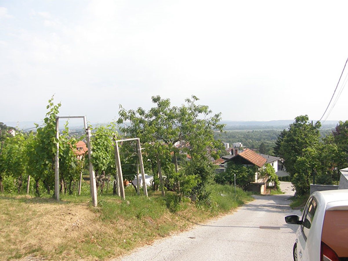 Pozemok Na predaj - ZAGREBAČKA SAMOBOR