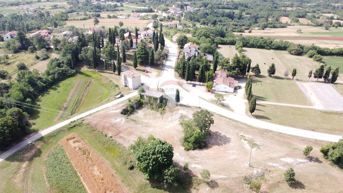 Parcela Naprodaj - ISTARSKA Žminj