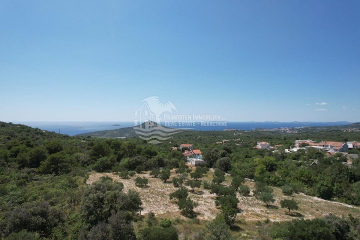 Land for sale 3208 m² – Primošten