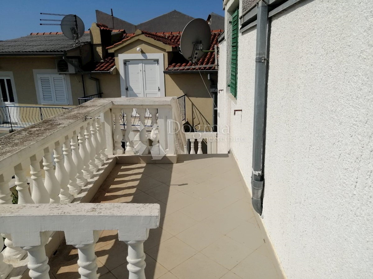 House For sale - ŠIBENSKO-KNINSKA VODICE