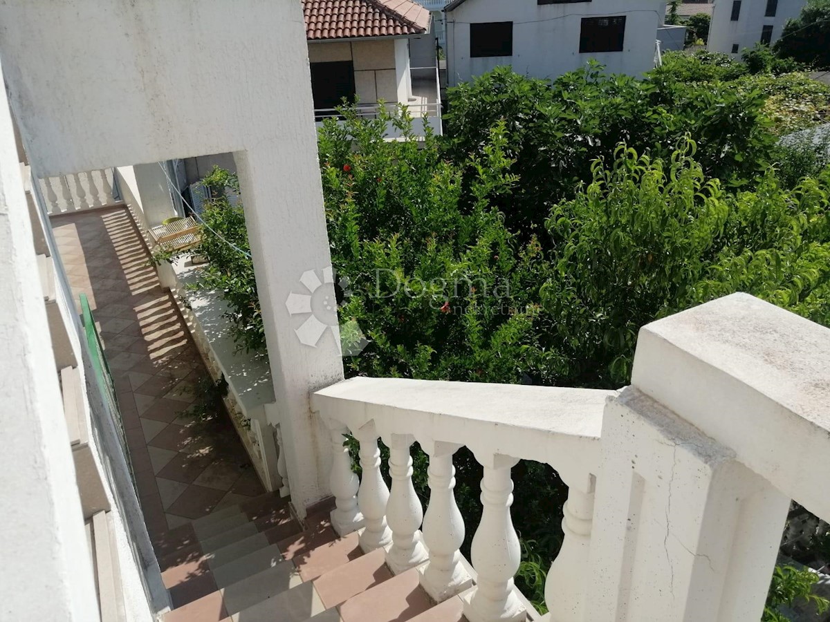 House For sale - ŠIBENSKO-KNINSKA VODICE