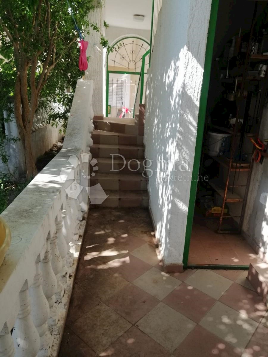 House For sale - ŠIBENSKO-KNINSKA VODICE