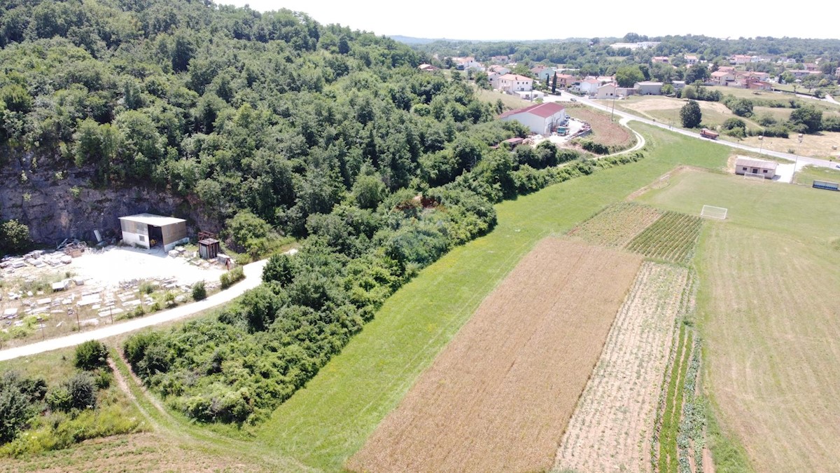 Zemljište Na prodaju - ISTARSKA PAZIN