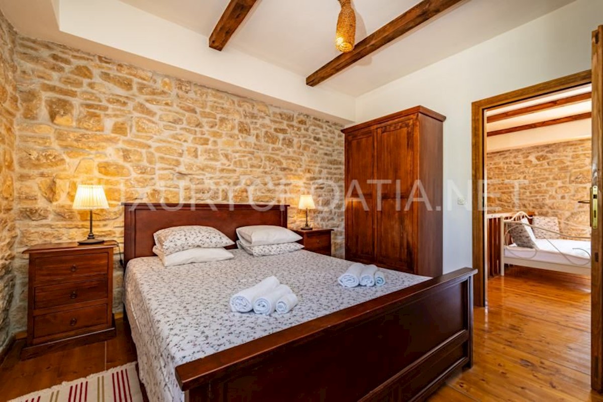 House For sale - ZADARSKA NIN