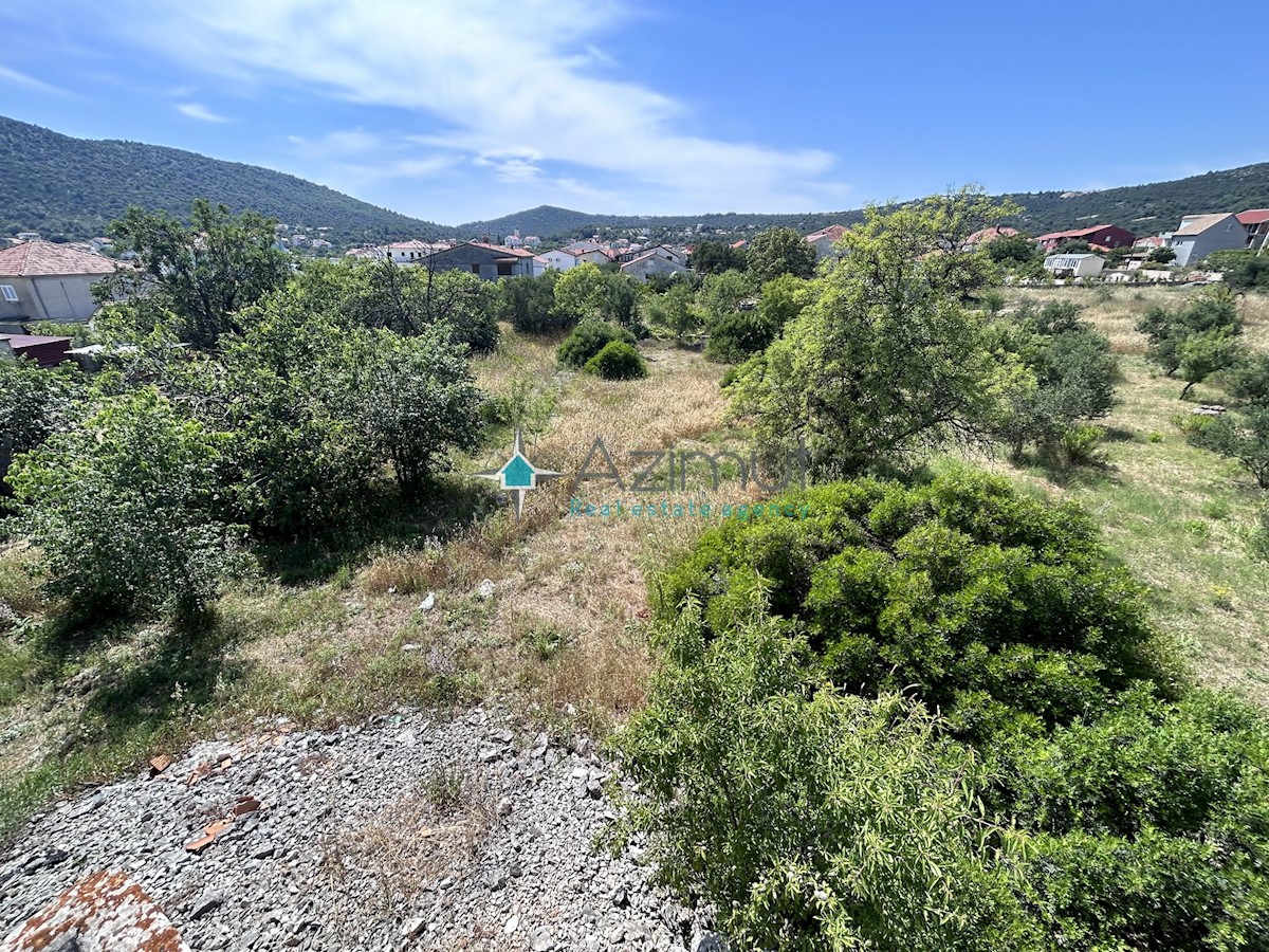 Land For sale - SPLITSKO-DALMATINSKA MARINA