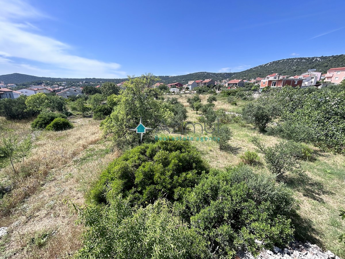 Land For sale - SPLITSKO-DALMATINSKA MARINA