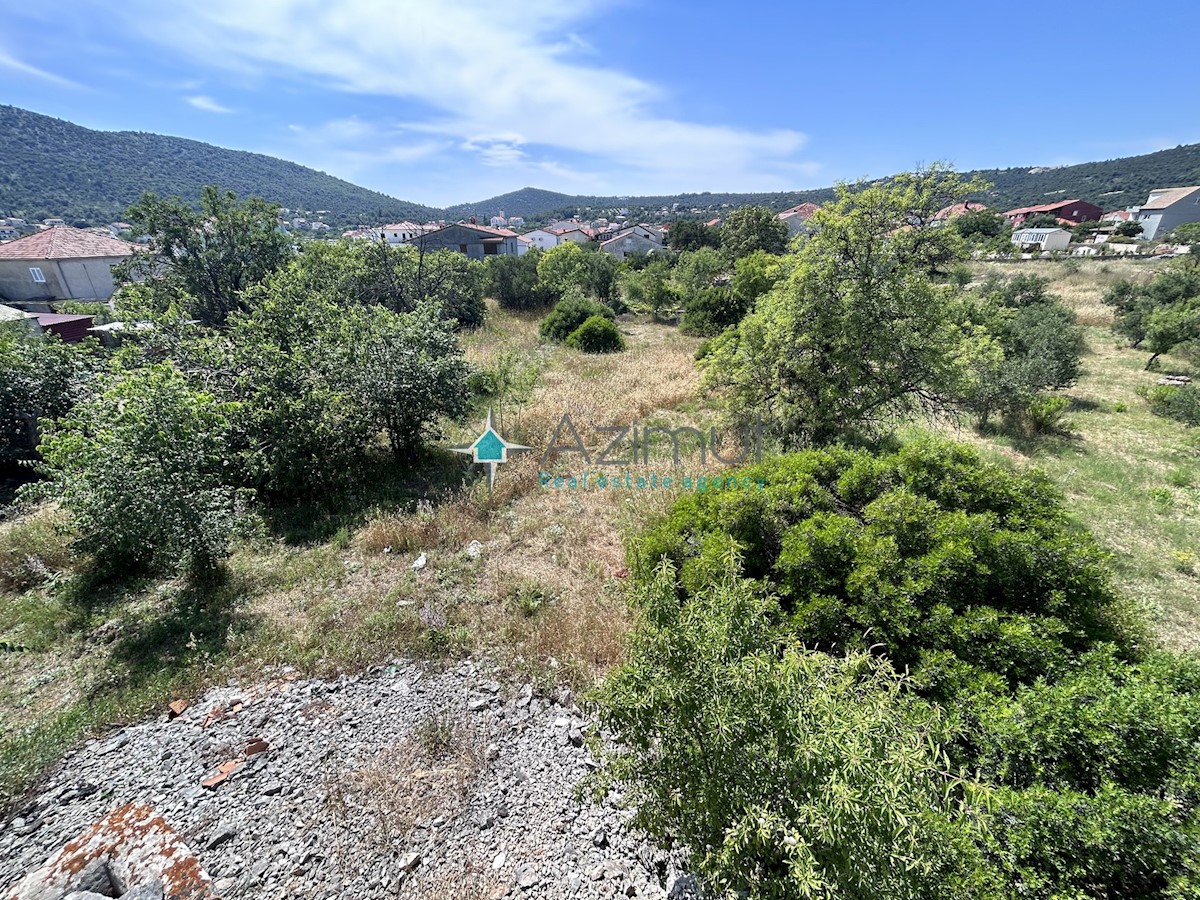 Land For sale - SPLITSKO-DALMATINSKA MARINA