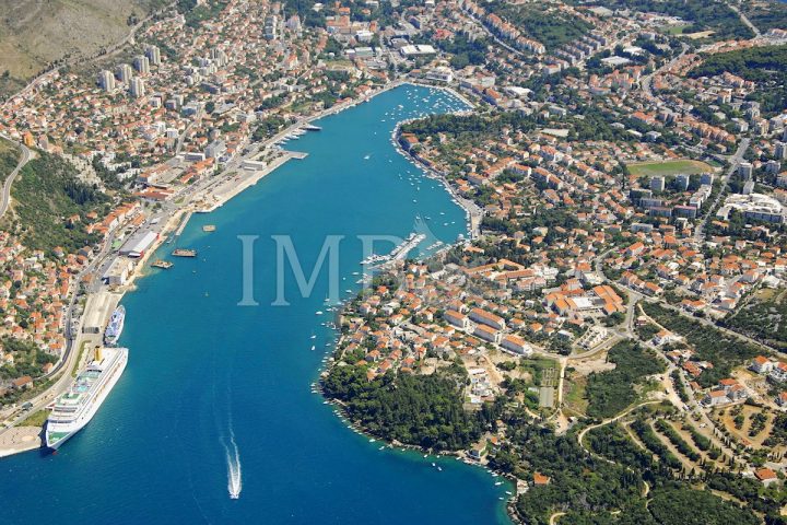 Business premises for sale 400 m² – Dubrovnik