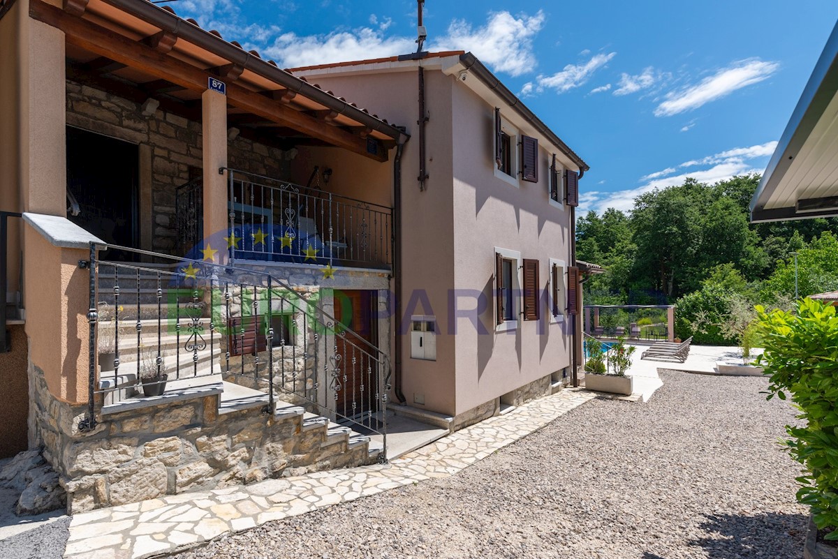 House For sale - ISTARSKA PIĆAN