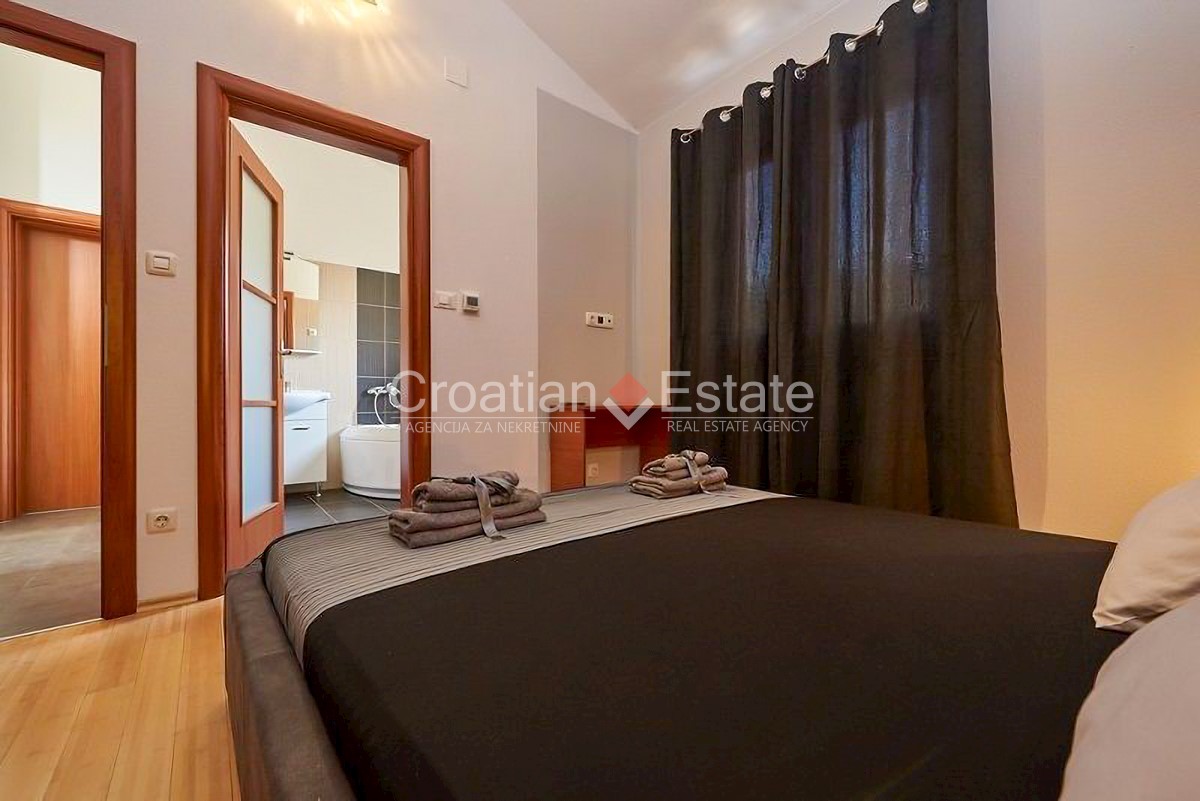 Kuća Na prodaju - SPLITSKO-DALMATINSKA ČIOVO
