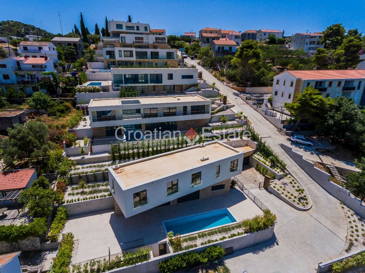 Casa In vendita - SPLITSKO-DALMATINSKA ČIOVO