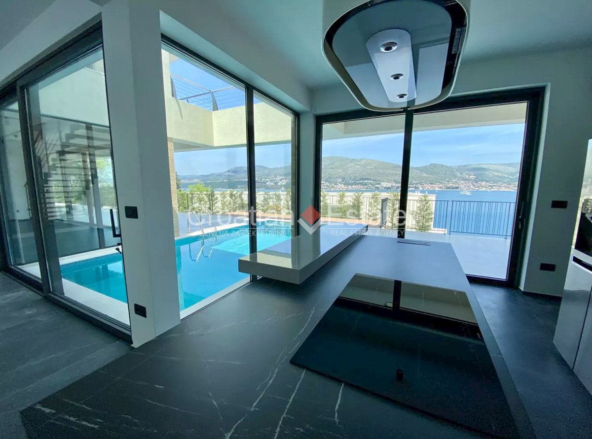 Casa In vendita - SPLITSKO-DALMATINSKA ČIOVO