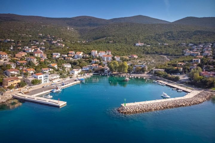 Land for sale 1055 m² – Klenovica