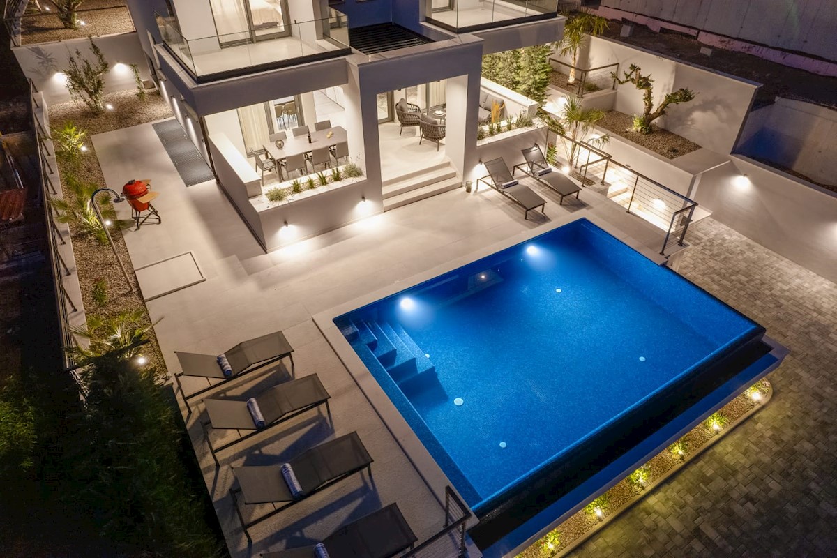 Haus Zu verkaufen - SPLITSKO-DALMATINSKA PODSTRANA
