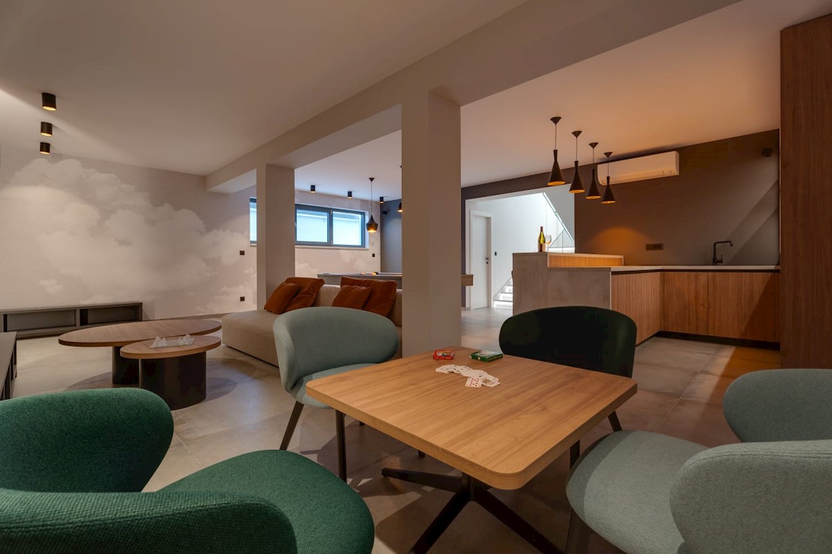 Haus Zu verkaufen - SPLITSKO-DALMATINSKA PODSTRANA