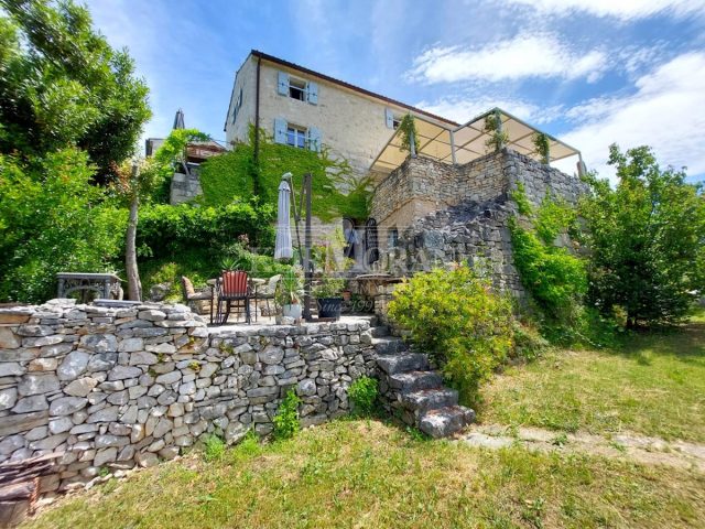 Hiša na predaj 130 m² – Umag