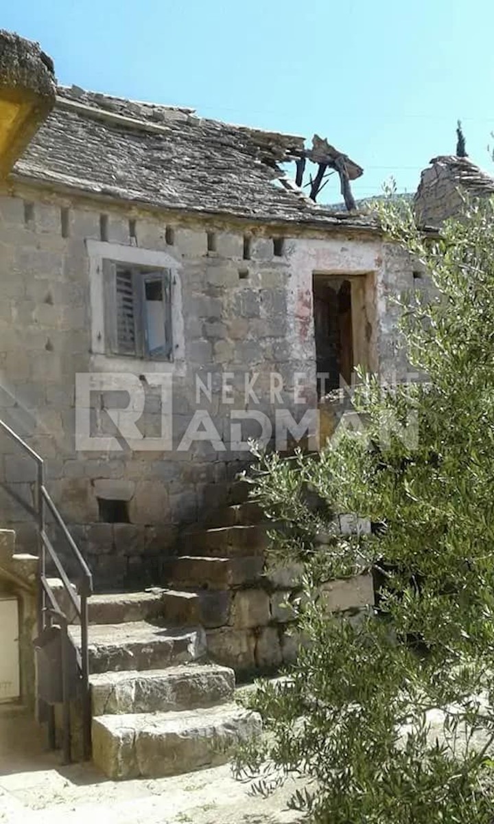 Haus Zu verkaufen - SPLITSKO-DALMATINSKA SPLIT