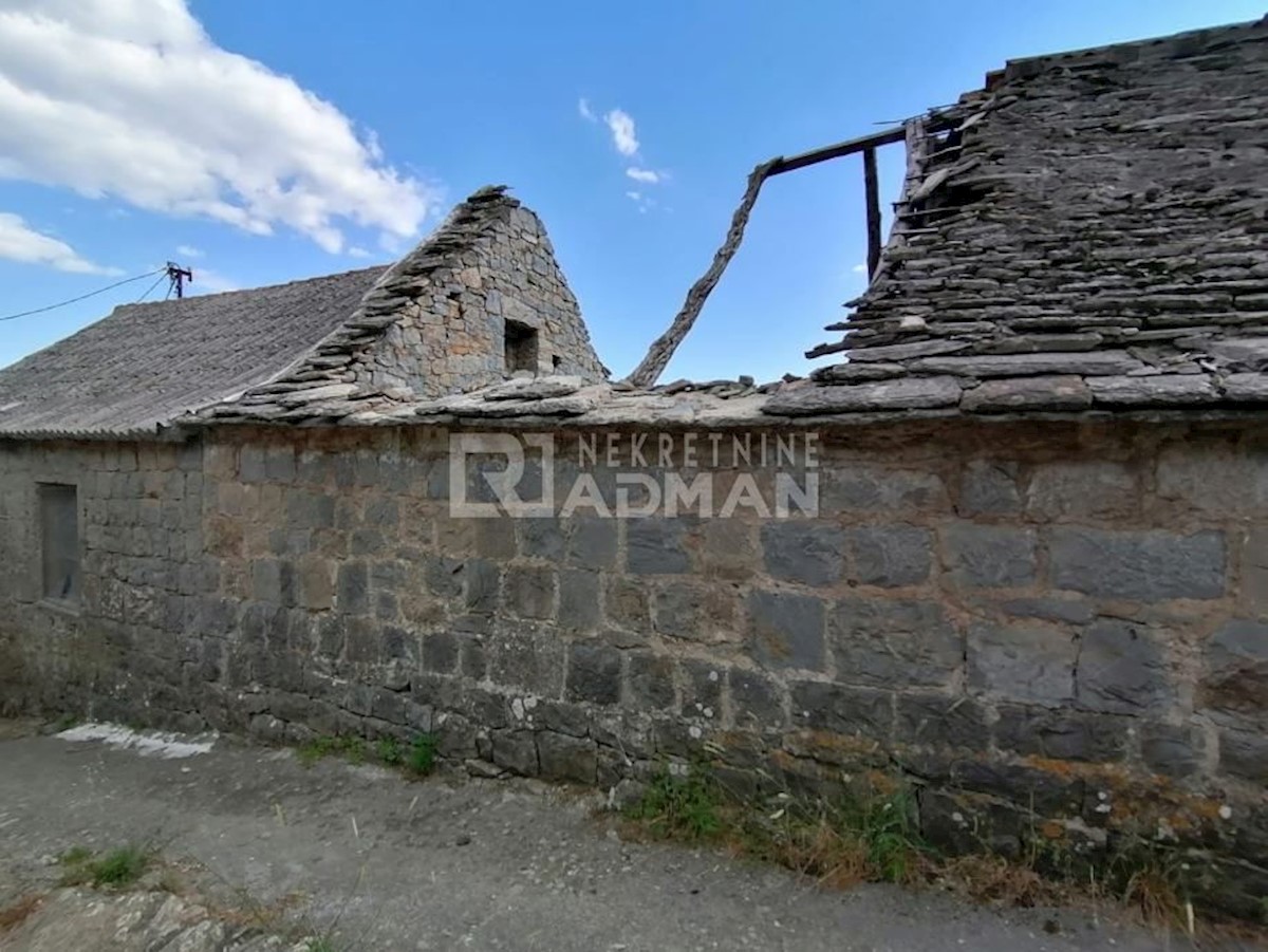 Haus Zu verkaufen - SPLITSKO-DALMATINSKA SPLIT