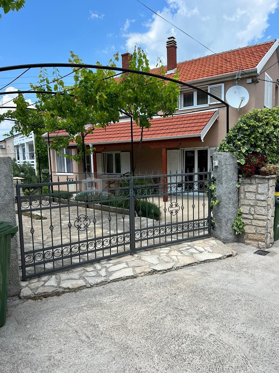 House For sale - ŠIBENSKO-KNINSKA MURTER