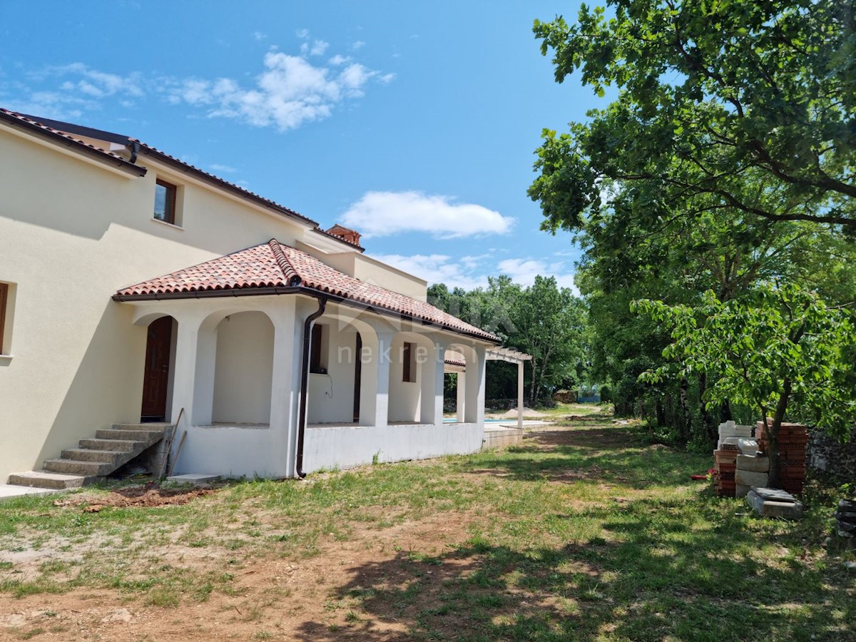 Kuća Na prodaju - ISTARSKA SVETI PETAR U ŠUMI